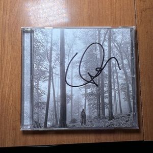 Folklore, evermore and sour signed CD’s!